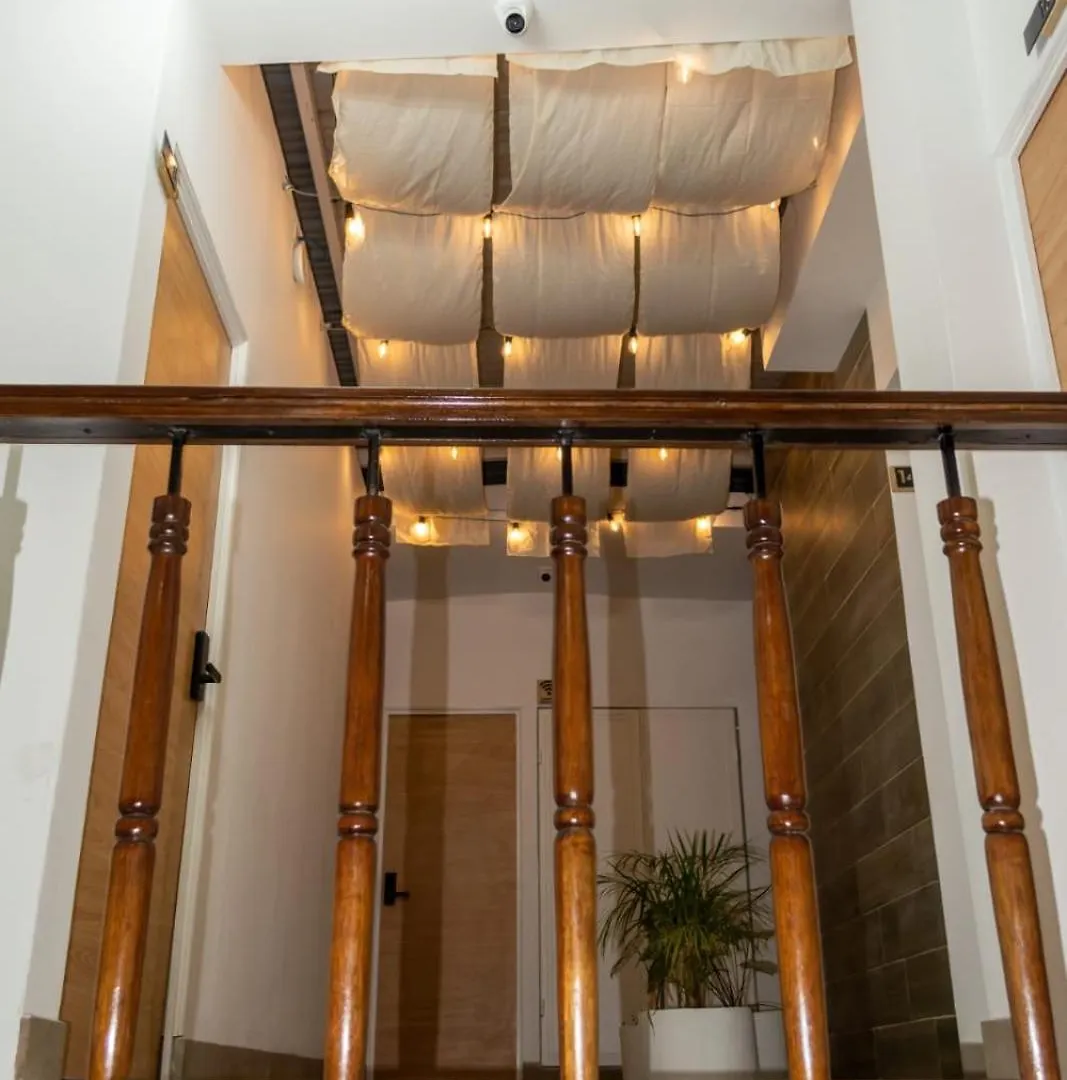 Beautiful And Bright Apt 7 With Balcony Near Miraflores Città del Guatemala