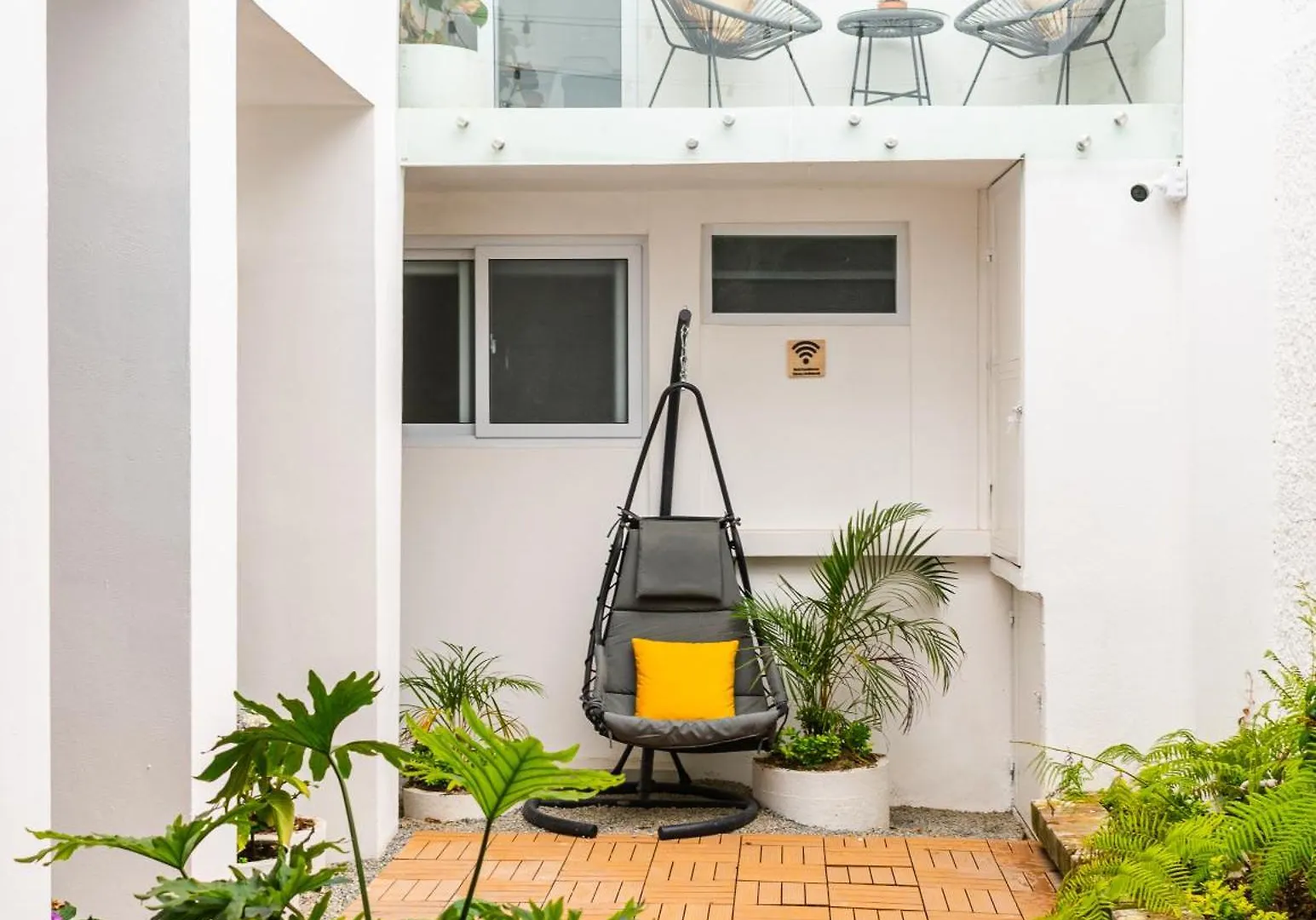 Beautiful And Bright Apt 7 With Balcony Near Miraflores Città del Guatemala 0*,  Guatemala
