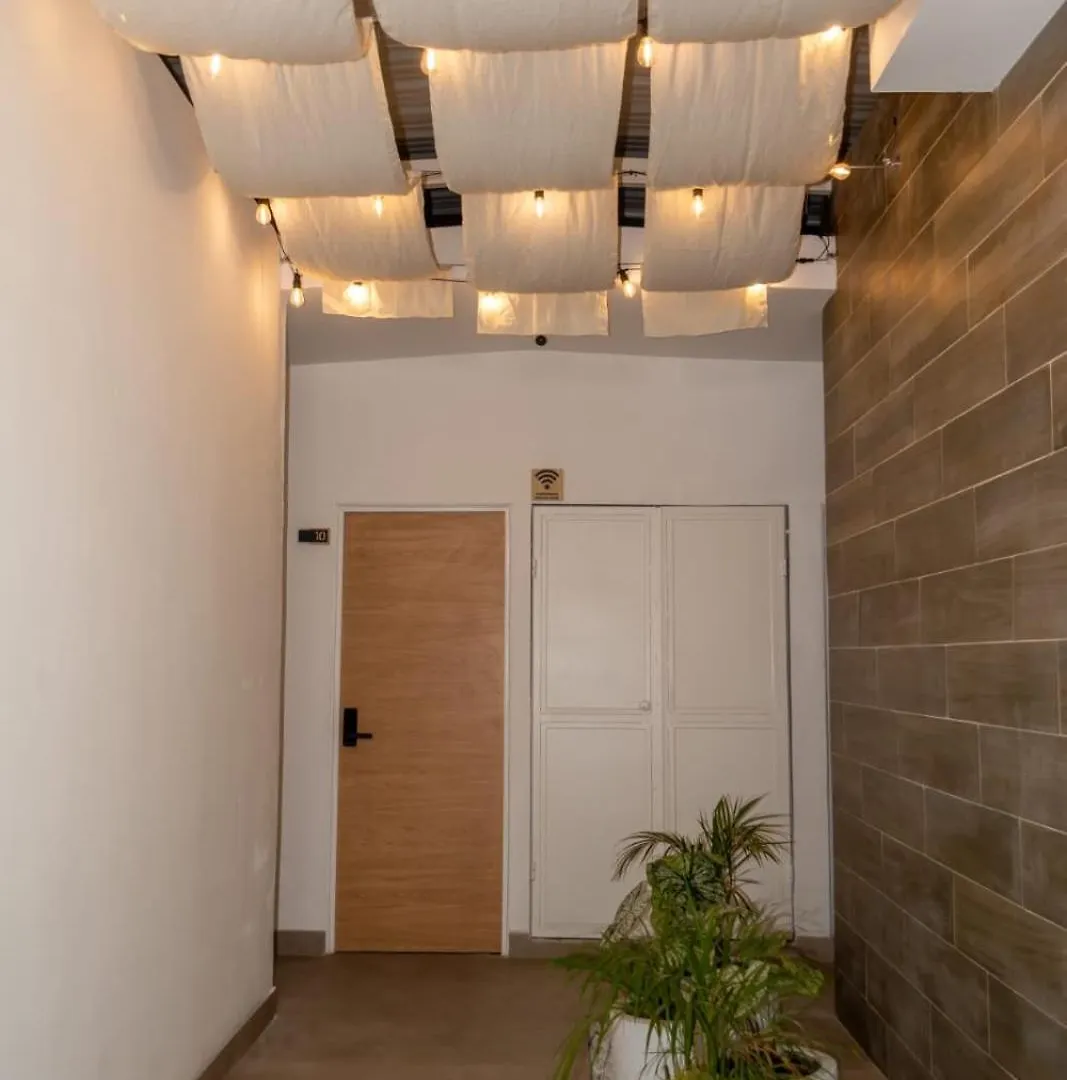 Aparthotel Beautiful And Bright Apt 7 With Balcony Near Miraflores Città del Guatemala