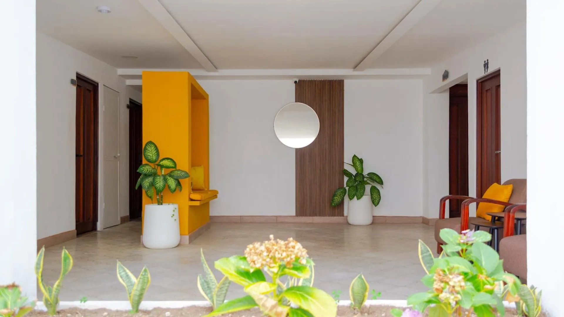 Beautiful And Bright Apt 7 With Balcony Near Miraflores Città del Guatemala Guatemala